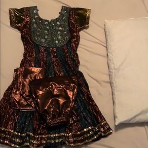 Indian Gorgeous dance and party set never worn